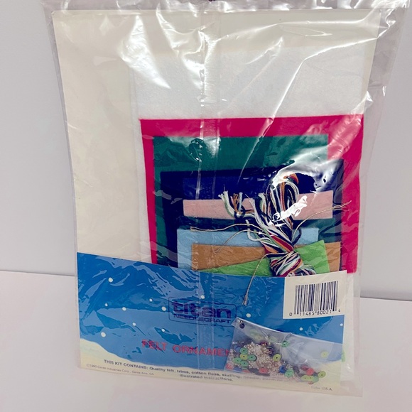 Vintage Felt Needlecraft Ornament Kit - Picture 2 of 2